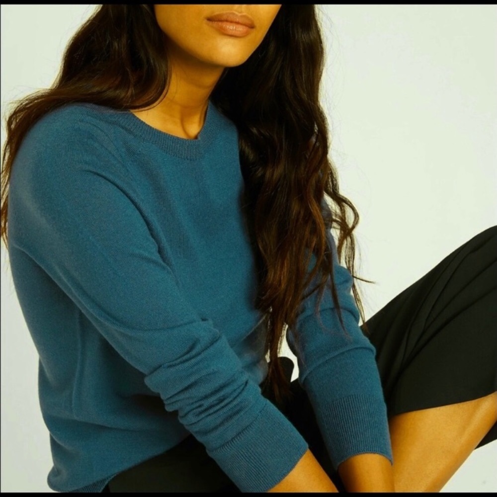 Banana Republic 100% Merino Wool Sweater